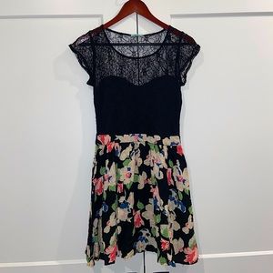 NWOT Women’s Black Lace & Floral Kimchi Blue Dress from UO Size 6